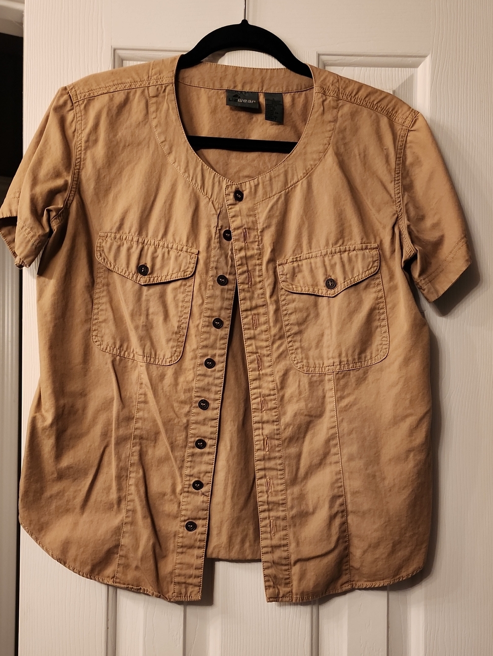Casual Short-Sleeve Shirt in Olive Green